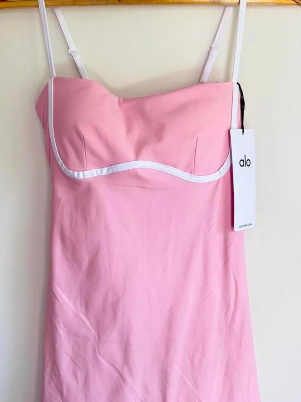 ALO Yoga Pink Mini Dress with White Trim - Picture 1 of 2